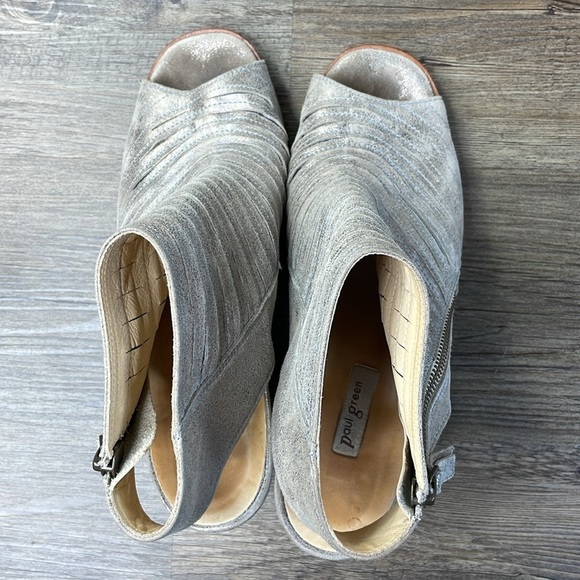 PAUL GREEN Women’s 'Cayenne' Leather Metallic Smoke Peep Toe Bootie Heel, size 7 - Picture 9 of 11